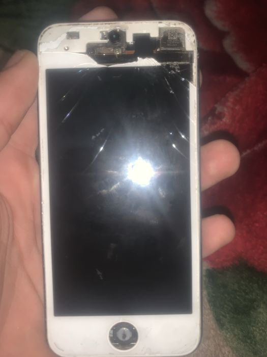 Iphone 5 xotirasi  64 narxi 40ming