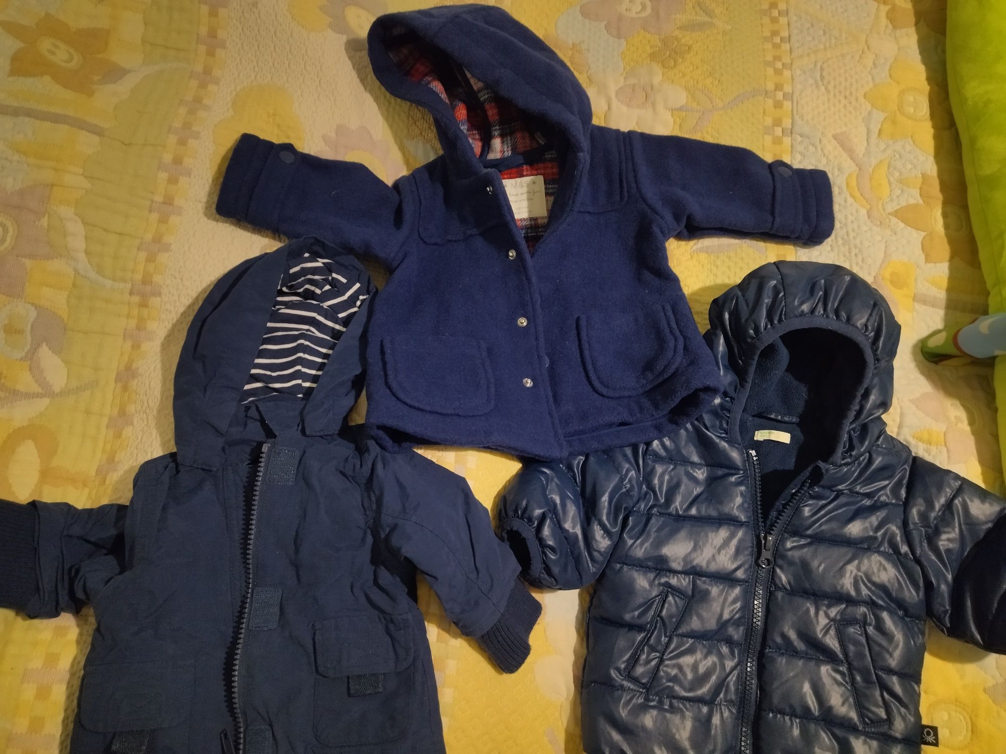 Продавам 3 якета за бебе 0-3 месеца,пролетно/есенни