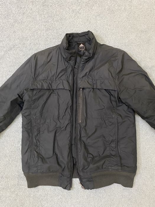 Продам куртку ветровку