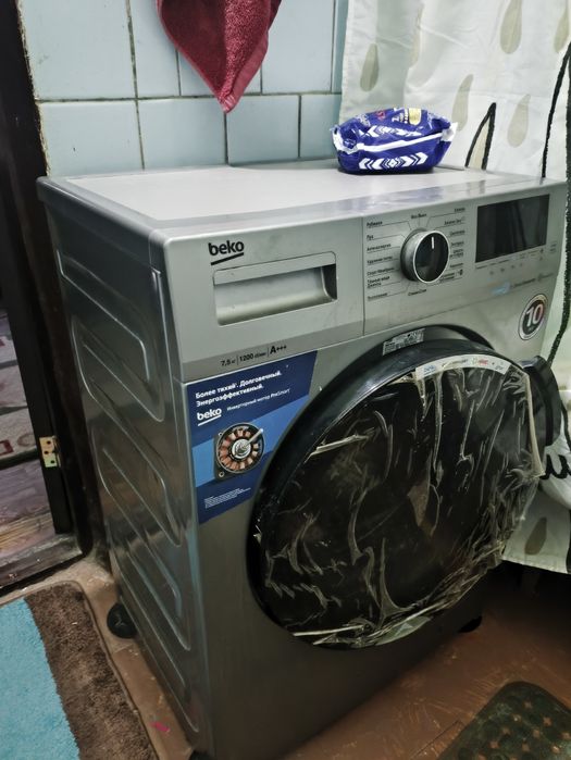 Продаю стиральную машинку