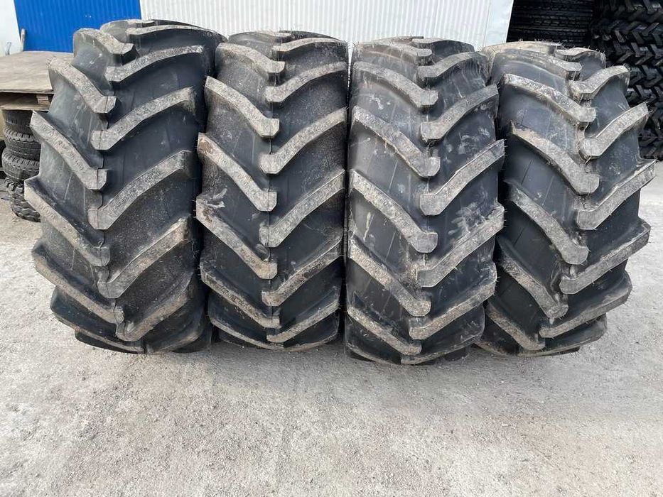 460/70 R24 Radiale de MANITOU Telescopic Garantie 17.5L-24