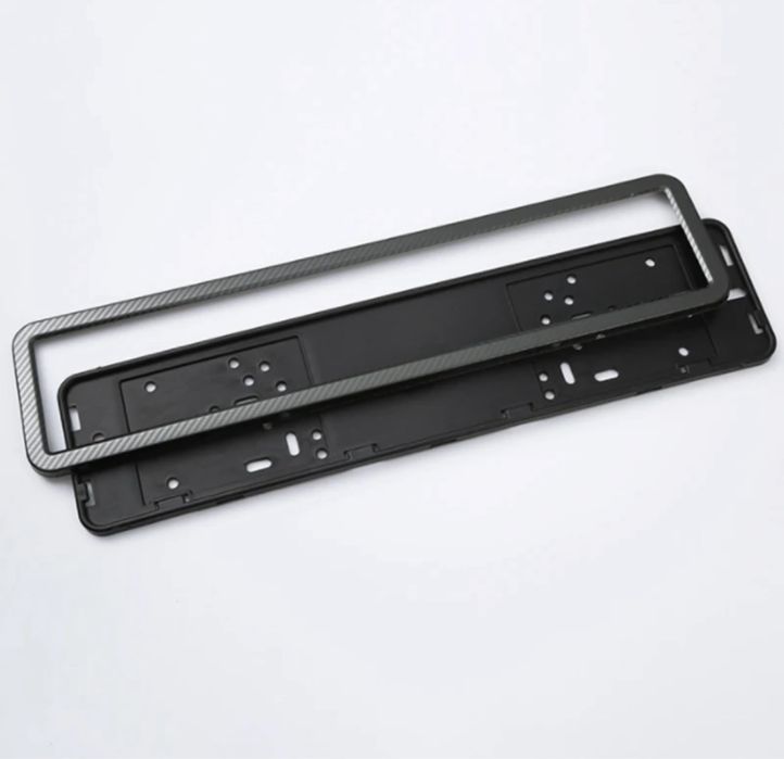 Карбонов държач за регистрационна табела