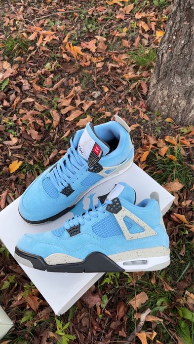 Jordan 4 university blue