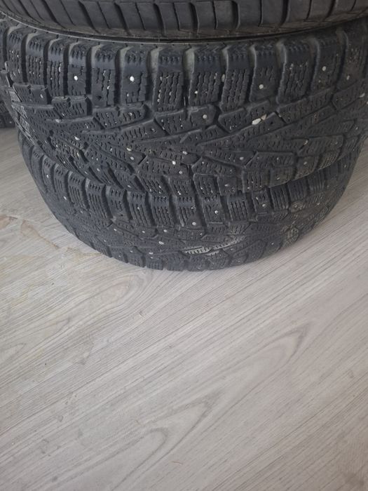 Продам б у шины Гордиант