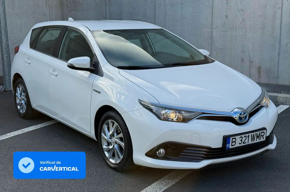 Toyota Auris Finantare / Garantie / Stare tehnica si optica foarte buna !