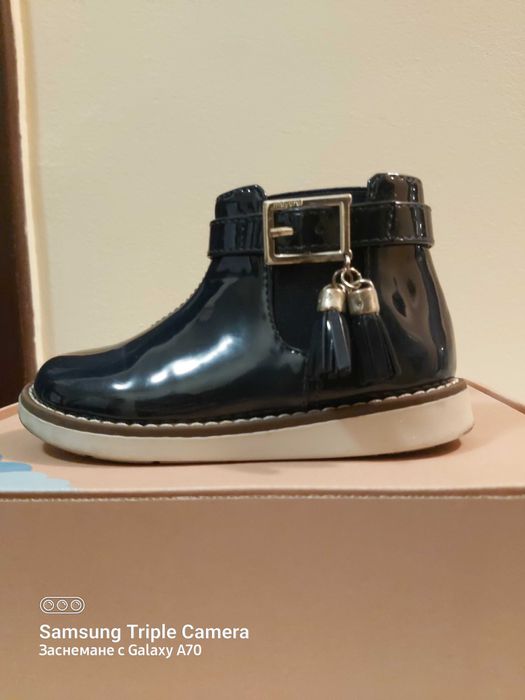 Детски лачени боти N:23