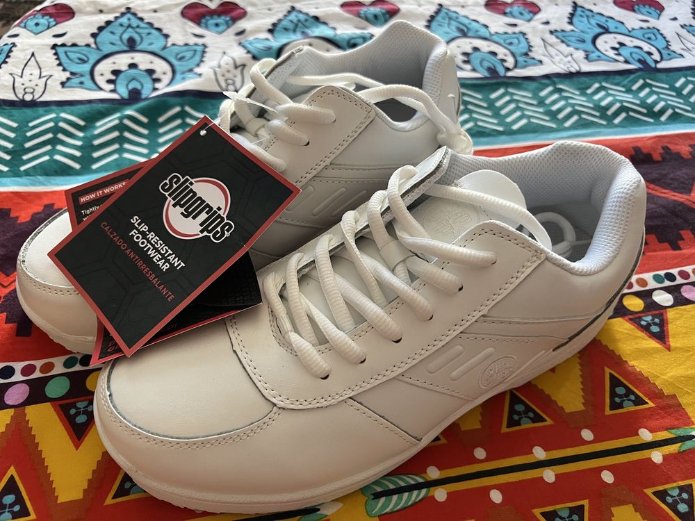 Adidasi din piele SlipGrips NOI