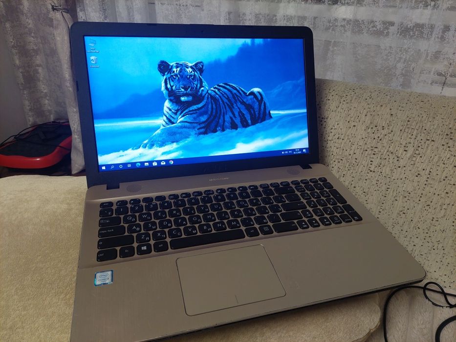 Ноутбук 15,6 asus