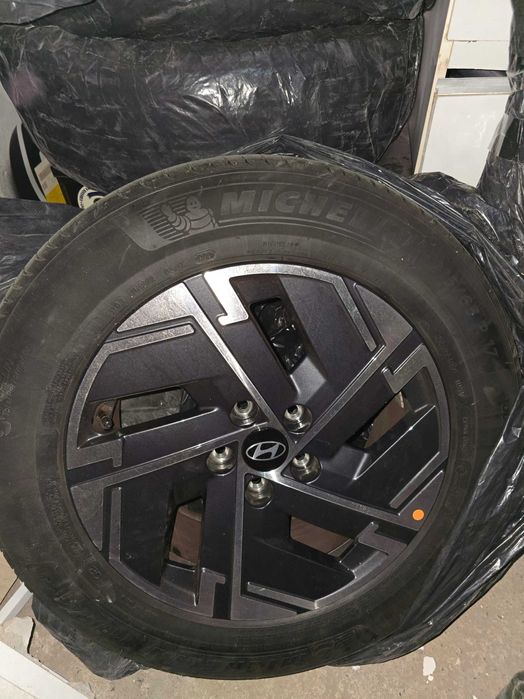 Set 4 anvelope Michelin Primacy 4 vara 215 65 17 noi (500km) dot 2025