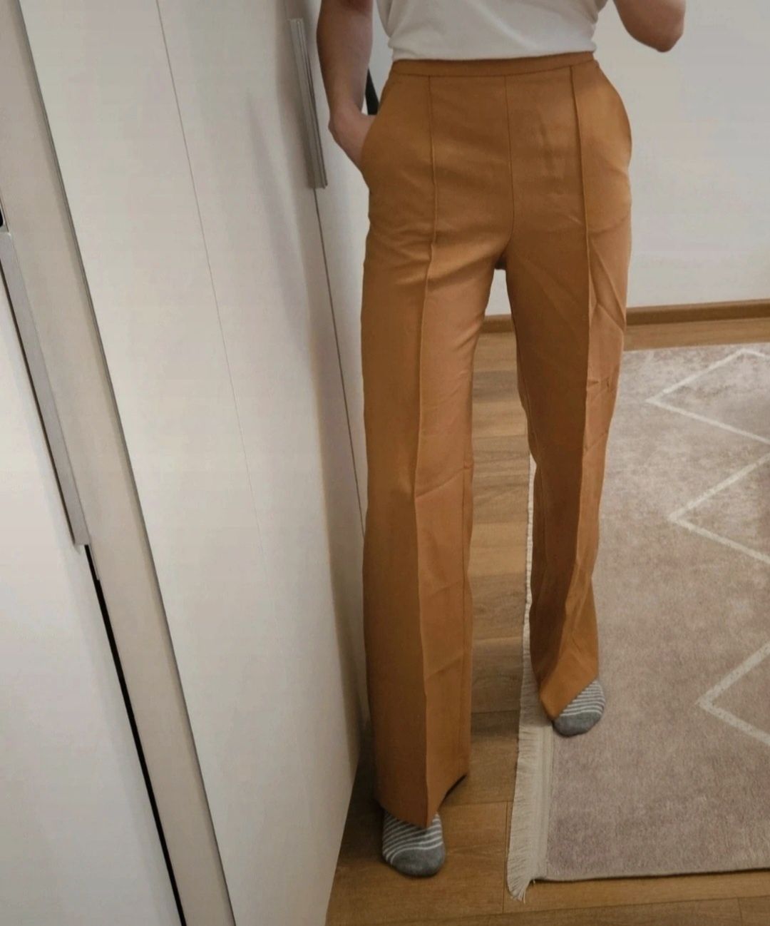 Pantaloni dama Zara