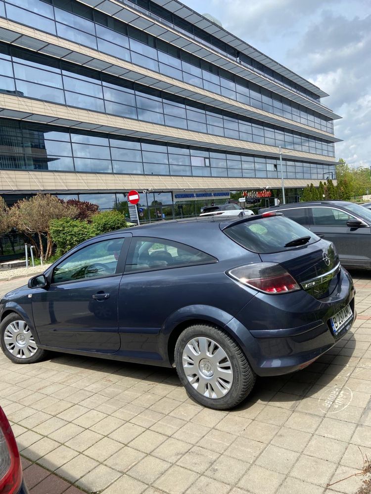 Opel Astra GTC automat 101.000 km