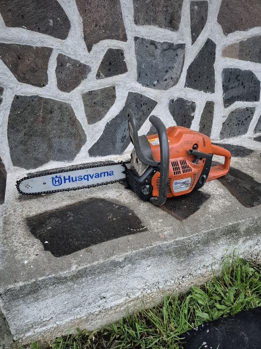 Vând drujbă Husqvarna 455 Rancher, 3.5 CP(2.6KW), lamă și lanț de 40cm