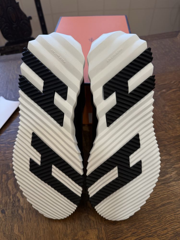 Hermes Bouncing Sneakers