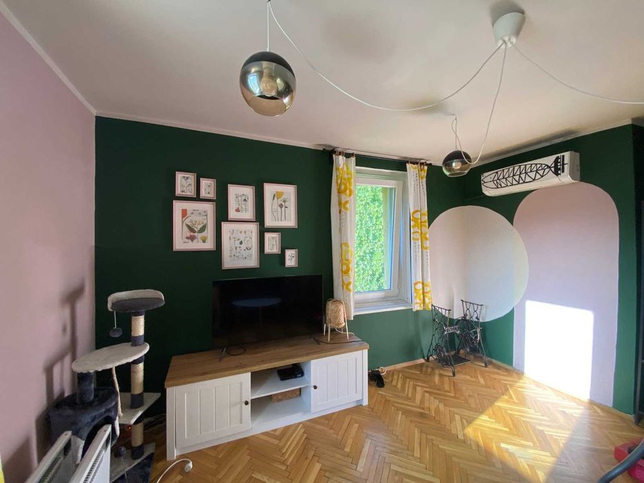 Дава се под наем Тристаен апартамент в София, Център - 53 кв.м за 625 € - Снимка #2