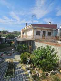Продава се къща 250 м2 с двор 900 м2 в Неа Кердилия, Северна Гърция