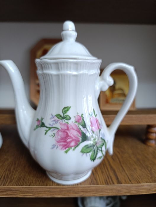 Кофейный сервиз, чайный, форфор СССР,без сколов.