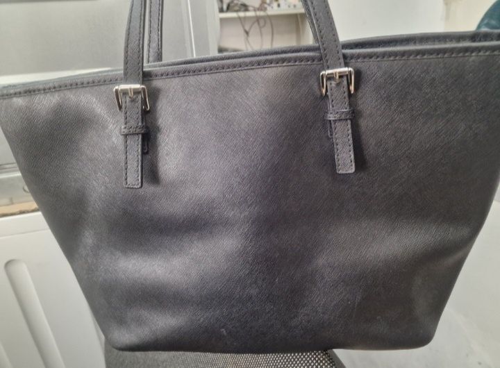 Michael Kors Jet Set Travel дамска чанта.