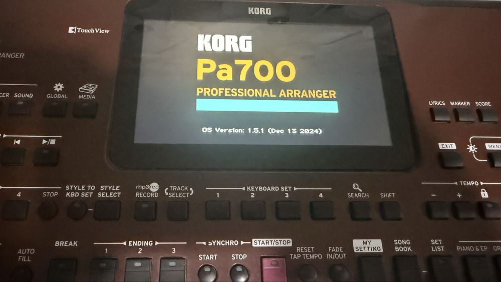 KORG  PA 700 Musi set