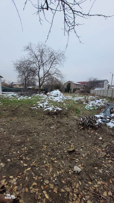 Inchiriem Teren intre Mc Donalds si Dunare