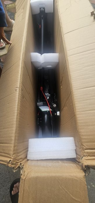 Trotineta electrica noua JRH autonomie 30 km viteza maxima 25km/h