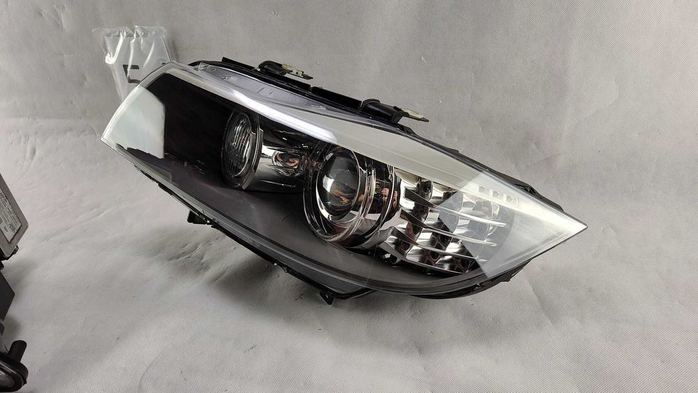Bmw 3 E90 E91 lci far bixenon stanga dreapta faruri led adaptiv xenon