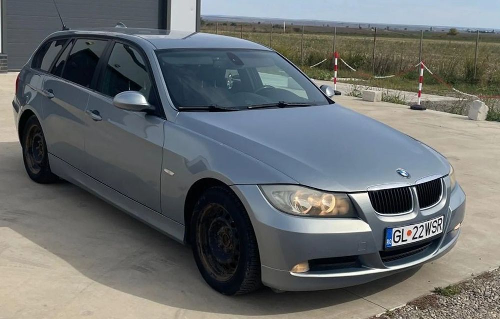 BMW Seria 3 BMW 320D Touring, an 2007, motorină, gri metalizat.