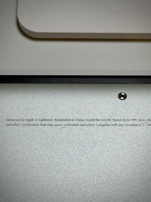 Apple MacBook 5.1 SSD 120GB