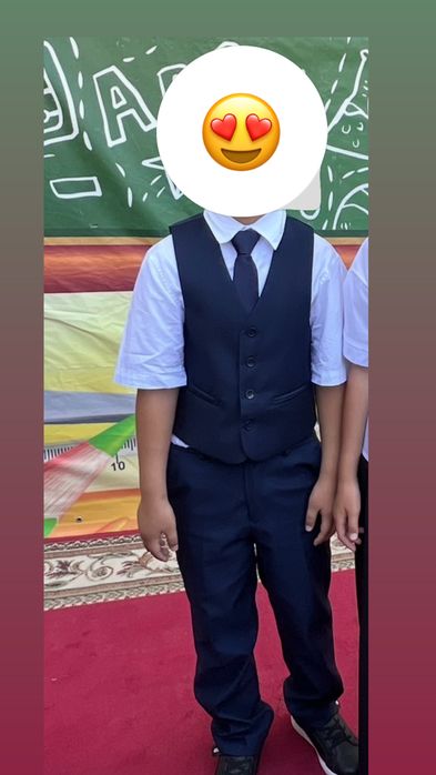 Продам тройку брюки,жакет,костюм на 7-8 лет