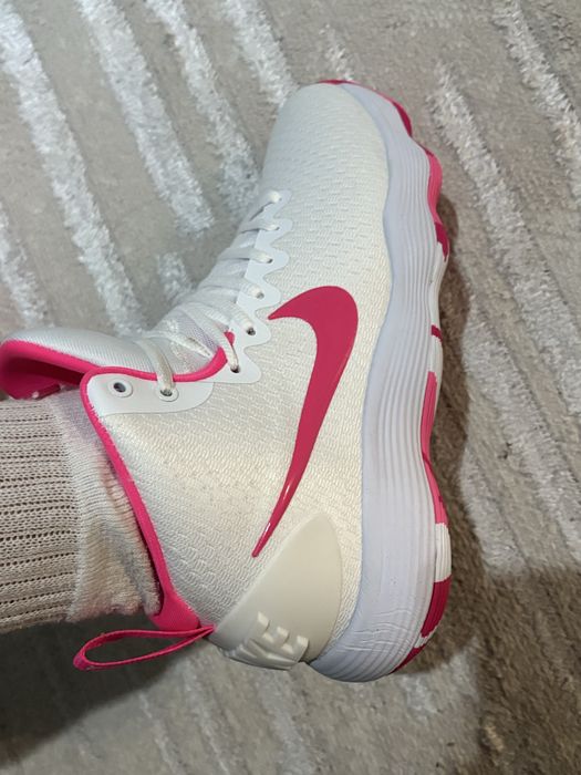 кроссовка Nike размер 43