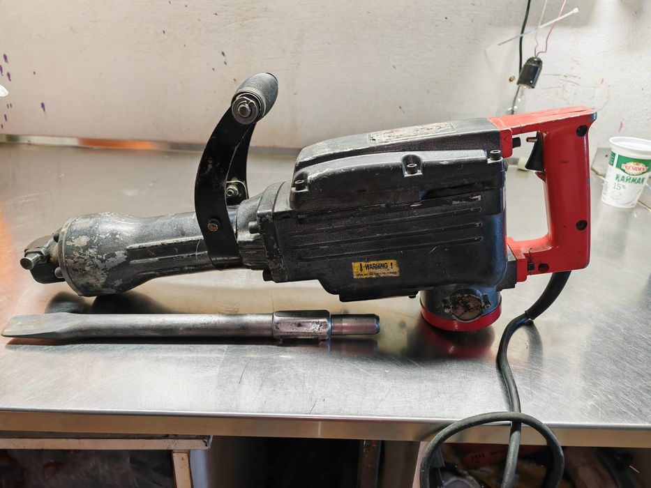 Продам отбойный молоток