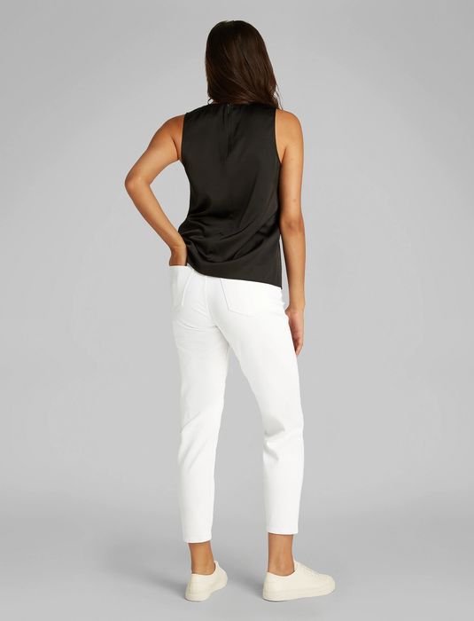 Calvin Klein нови бели дънки Mom fit