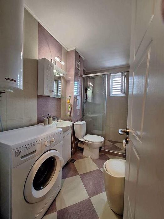 Дава се под наем Двустаен апартамент в Бургас, Сарафово - 60 кв.м за 459 € - Снимка #3