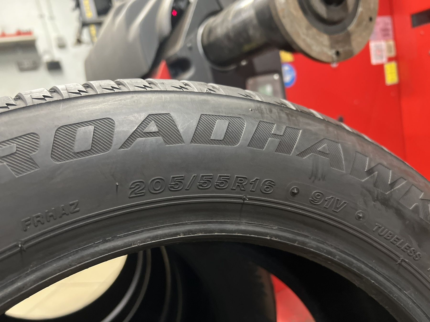 Летни гуми 205/55 R16  2бр.Michelin и 2бр. Firestone.