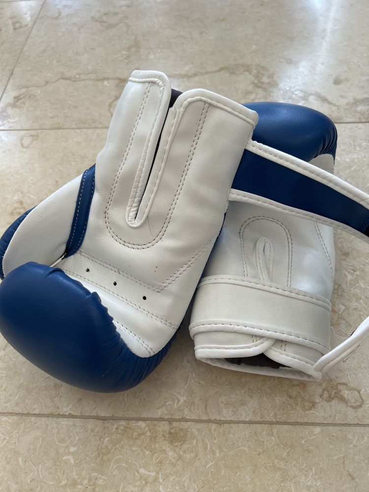 Manusi box / kickbox 4oz