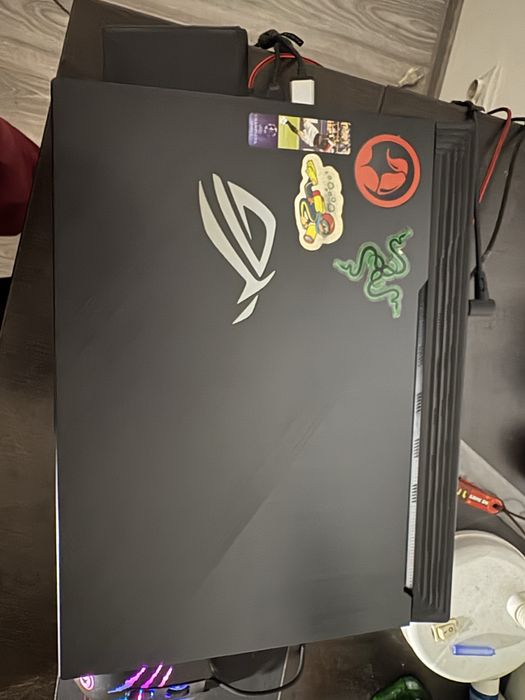 Vând laptop ASUS ROG STRIX G531GT în stare foarte bună!