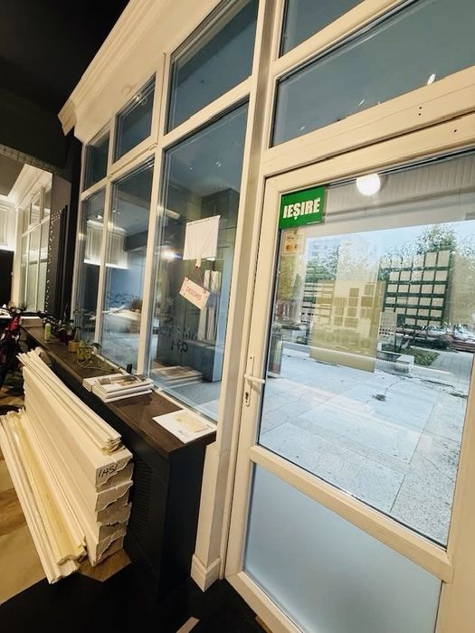 Inchiriez spatiu comercial