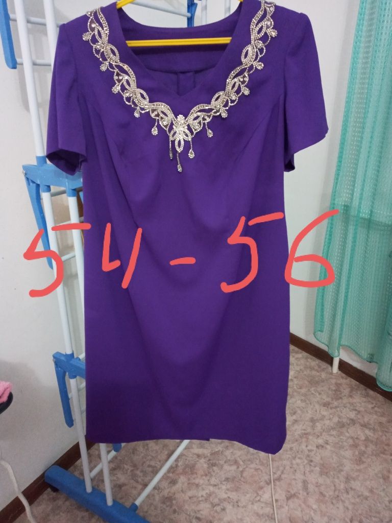Продам платья  52-54-56