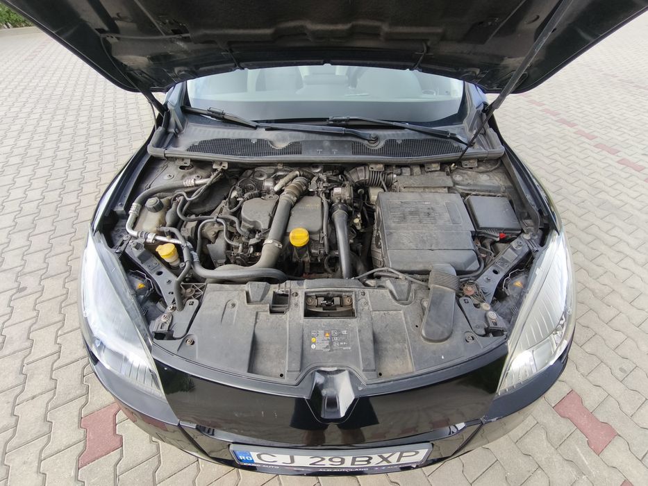 Megane 3 1.5 dci 110 cp manual. Panoramic, full piele alba, xenon,bose