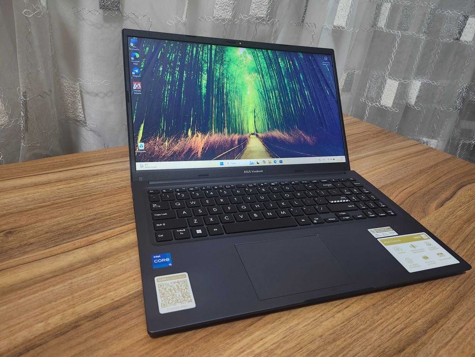 Asus Vivobook i5-12GEN/RAM 8/M.2 512/15.6