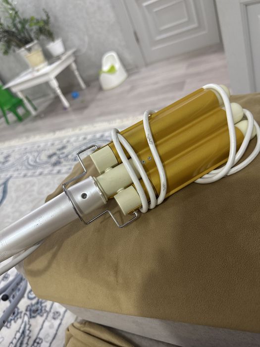 Плойка трехслойный почти новый 5000 тенге