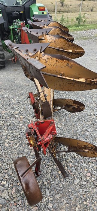 Plug goizin cu 4 brazde reversibil