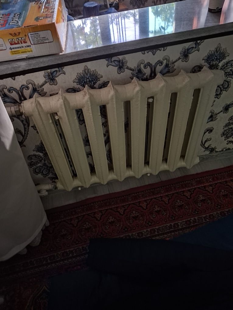 Чугун батарея сотилади