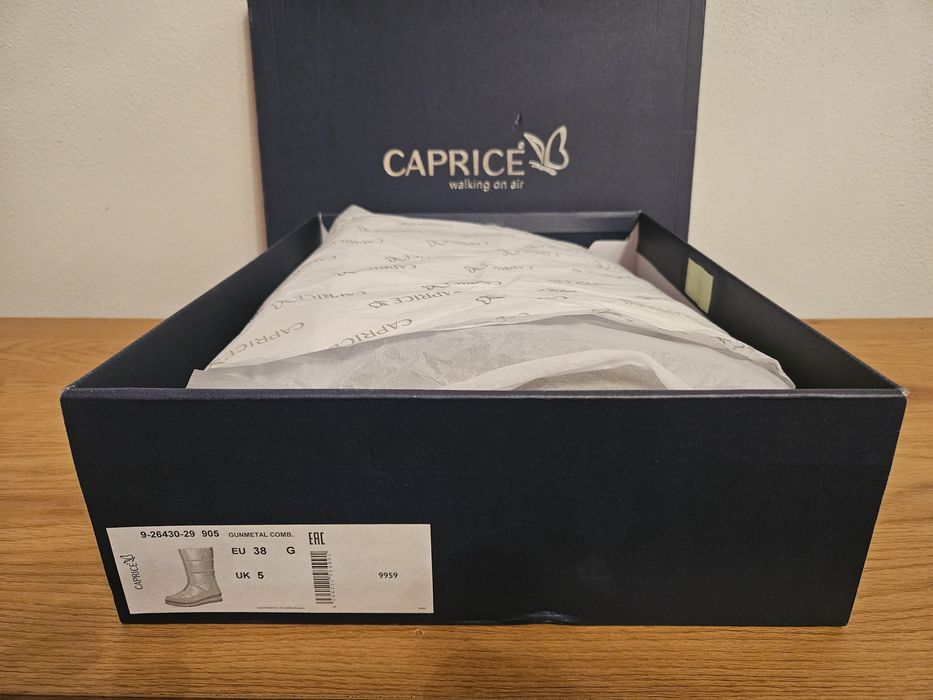 Ghete de iarnă CAPRICE – mărimea 38, noi