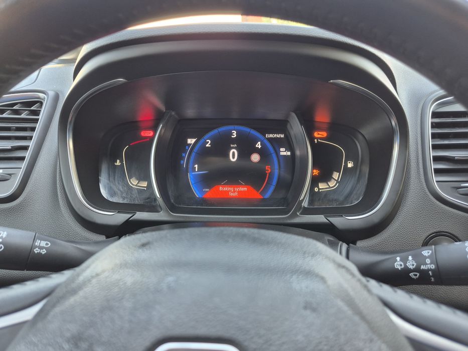 Renault Grand Scenic 7 locuri automat 1.5dci avariat
