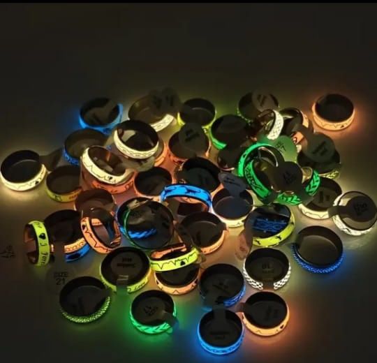 Кольца женские светящиеся