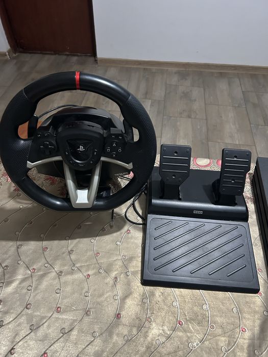 Playstation Pro + Volan