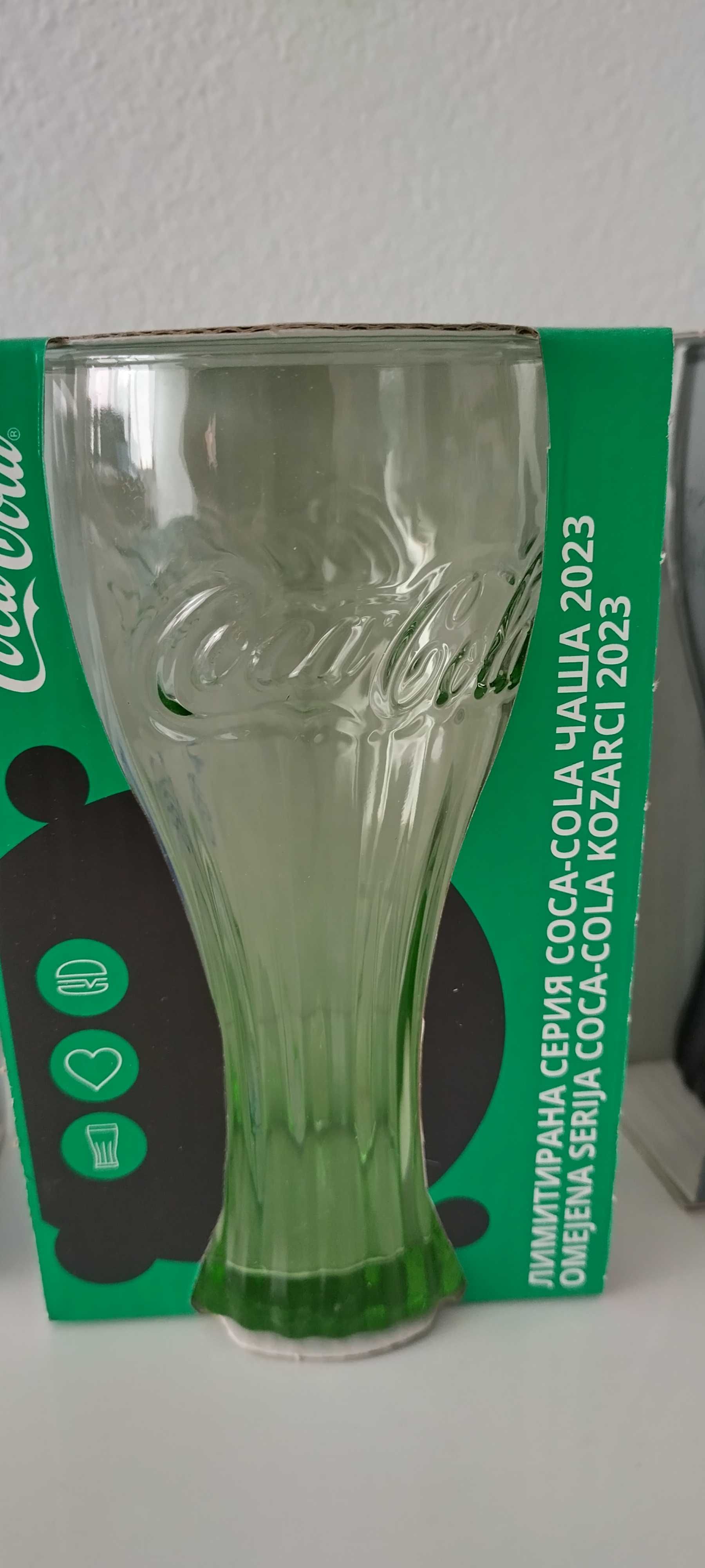 Продавам 2 комплекта по 3 броя чаши Coca-Cola
