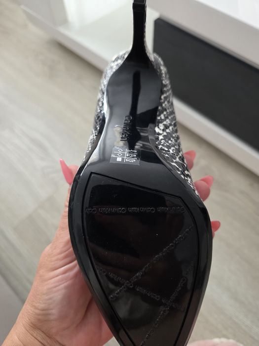 Pantofi Calvin Kline Marimea 40-41