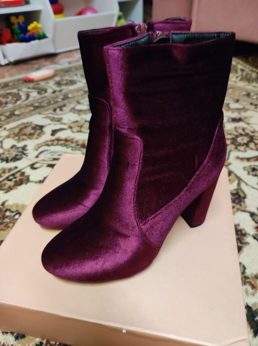 Продам сапожки очень-весна