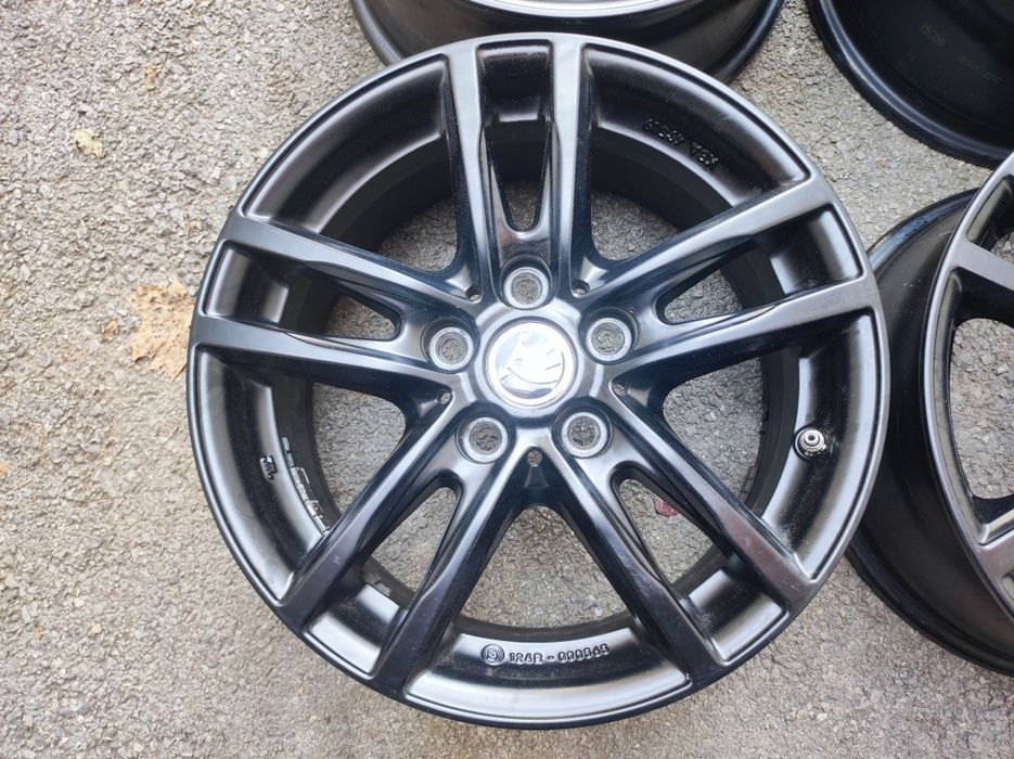 Фолксваген/VW - 16 цола 5x112; 4 бр. лети черни джанти